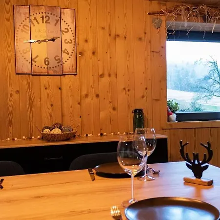 De La Ravanne/le Petit Nid