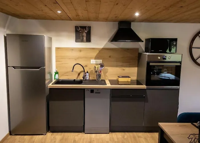 De La Ravanne/le Petit Nid Casa de Férias